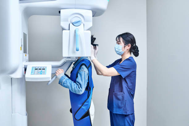 Best Weekend Emergency Dentist in Hlsboro, IL