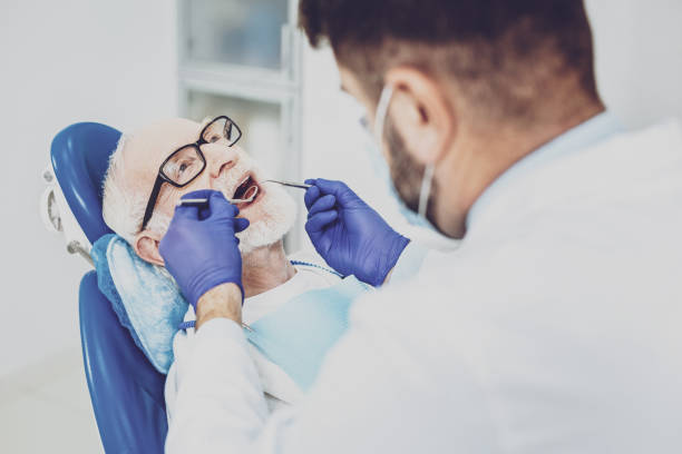 Best Emergency Gum Treatment in Hlsboro, IL